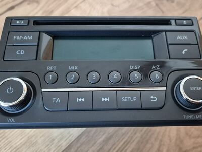 Nissan Juke autoraadio. Raadio.
