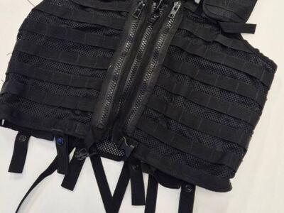 Taktikaline vest Mil-Tec
