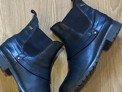 Clarks Gore-Tex saapad nr 38