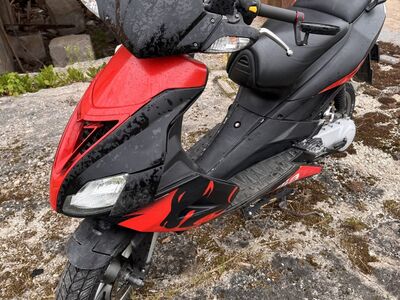Aprilia sr50r