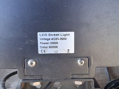 Led valgusti