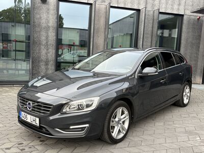 Volvo V60 SUMMUM AWD TWIN ENGINE PLUG IN HYBRID