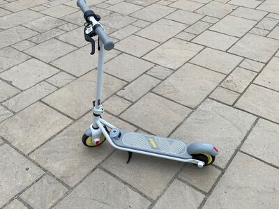 Segway ninebot zing c8 для детей.
