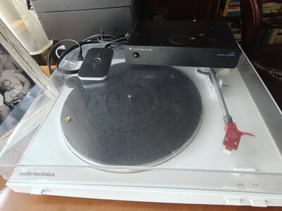 Plaadimängija AT-LP3WH