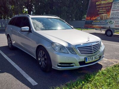 Mercedes Benz E220