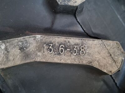 Uued tagumised rehvid traktorile T40 13.6 38