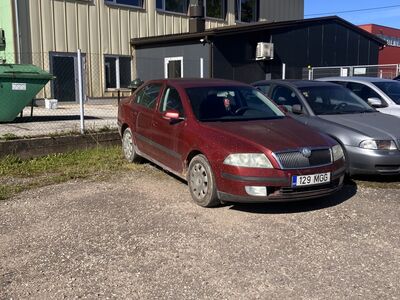 Skoda octavia varuosadeks.