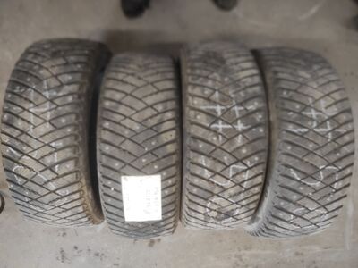 215/55R17 naastrehvid 4tk