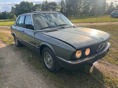 BMW E28 524TD 85kW Automaat