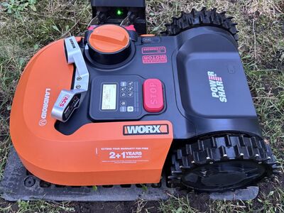 Robotniiduk Worx  Landroid WR143E M1000