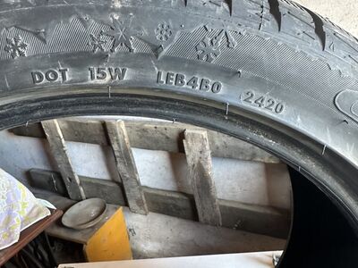 Naastrehvid 225/45 R18