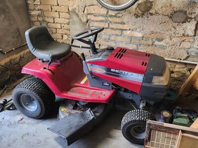 Murray Sentinel 125/102 12,5 hp murutraktor