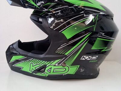 UUs laste motokrossikiiver  KXD