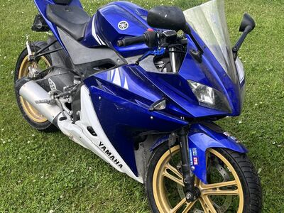 Yamaha YZF-R125 2010