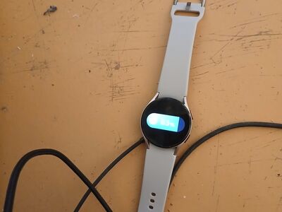 Samsung nutikell Watch 4