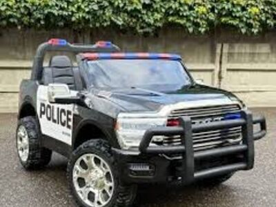 Kahekohaline elektriauto Truck RAM 3500