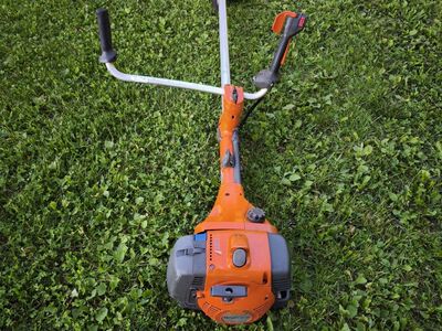 Husqvarna 555fxt võsalõikur