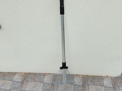 Metall murureha 110cm, piide vahe reguleeritav
