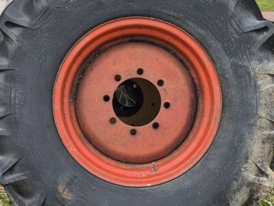 Kombaini velg + rehv