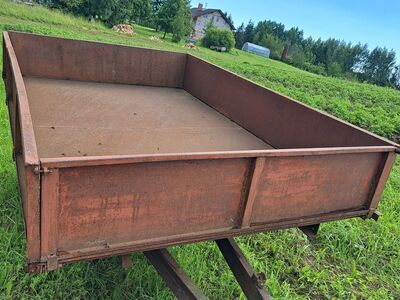 Traktori käru