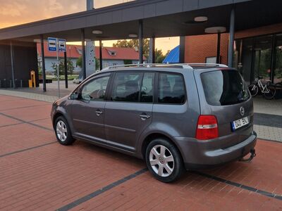 Volkswagen Touran 1.9TDI 77kW, 6-k manu_LS 230t km