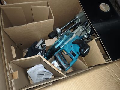 Makita LS1219L Tükeldus- ja nurksaag UUS
