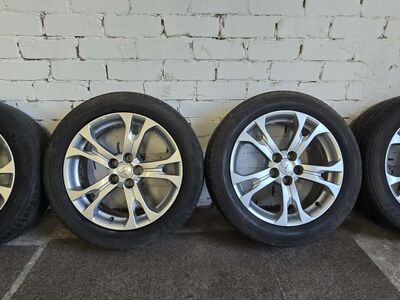 Valuveljed Mitsubishi Outlander R18
