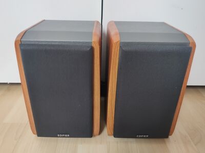 Edifier R1000TCN 2.0 riiulikõlarid