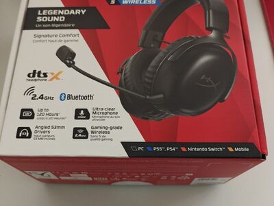 HyperX Cloud III Wireless mangurikõrvaklapid