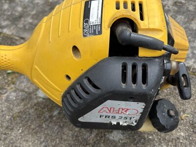 Trimmer