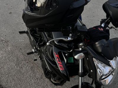 Yamaha XJ6N (A2)