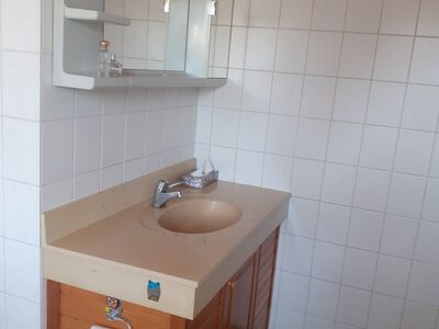 Vannitoamööbel