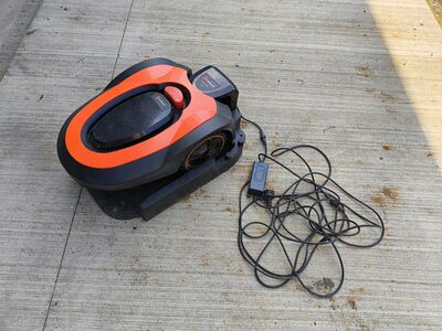 2x robotniiduk Redback RM18