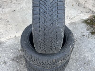 Rehvid 215/45 R16 Michelin Alpin