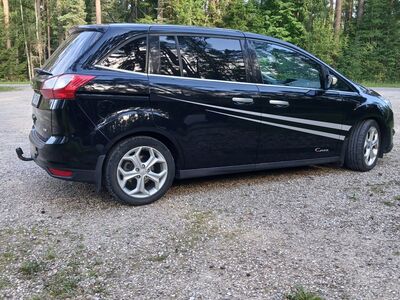 M/V Ford Grand C MAX