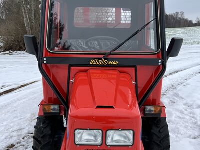 Väiketraktor