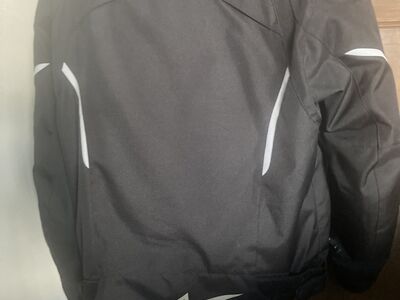 Alpinestars tagi