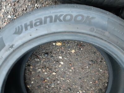 2 19" suverehvi Hankook 235/55/R19