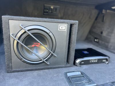 Alpine R2-W8D2 + R-A75M võim + Gladen kast