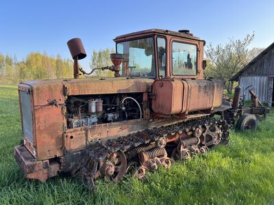 Linttraktor DT75