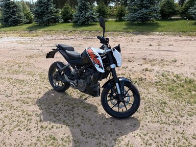 KTM Duke 125 2016