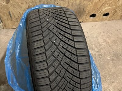 245/40/18 Continental AllSeasonContact 2 M+S