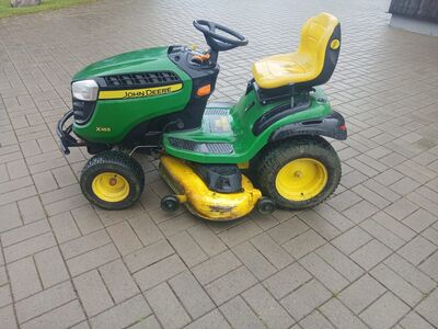 MÜÜA MURUTRAKTOR JOHN DEERE X165