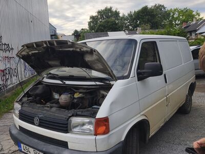 VW Transporter 2.5 tdi 65kw