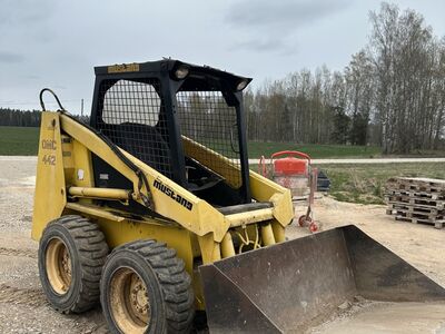 Laadur Mustang OMC442