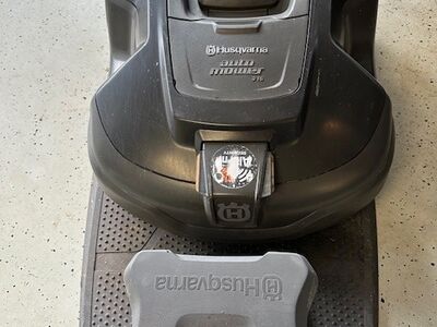Husqvarna 315X robotmuruniiduk