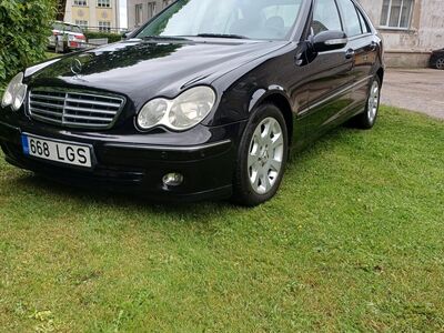 Mercedes-Benz C200 CDI 90kw,2005a.