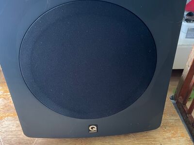 Q Acoustics 1000Si 10 tolli aktiivne subwoofer