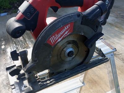Milwaukee m18 ccs55