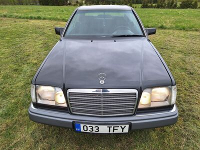 Mercedes-Benz W124 2.0 100kw kupee
